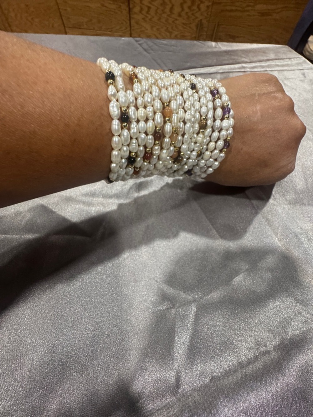 Lot(9) Imitations  Fresh  Pearl Stretch Bracelet  Bundle or sold separately